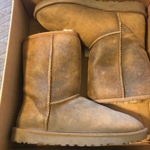 Mens Ugg boots size 10.